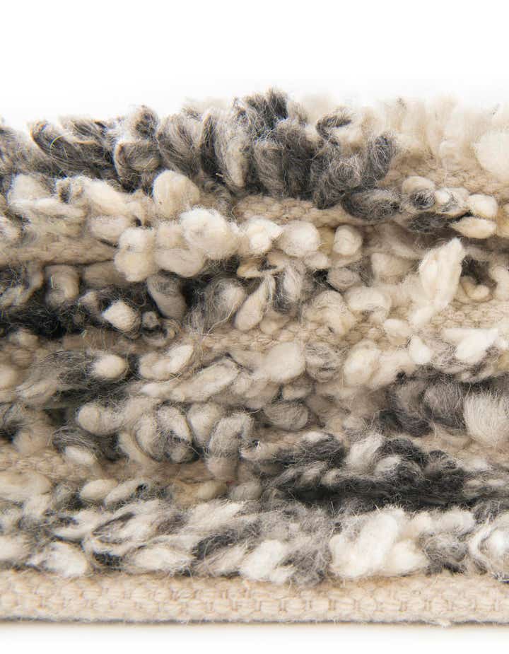 7' 10 x 7' 10 Hand Woven Haka Deluxe Shag Square Rug