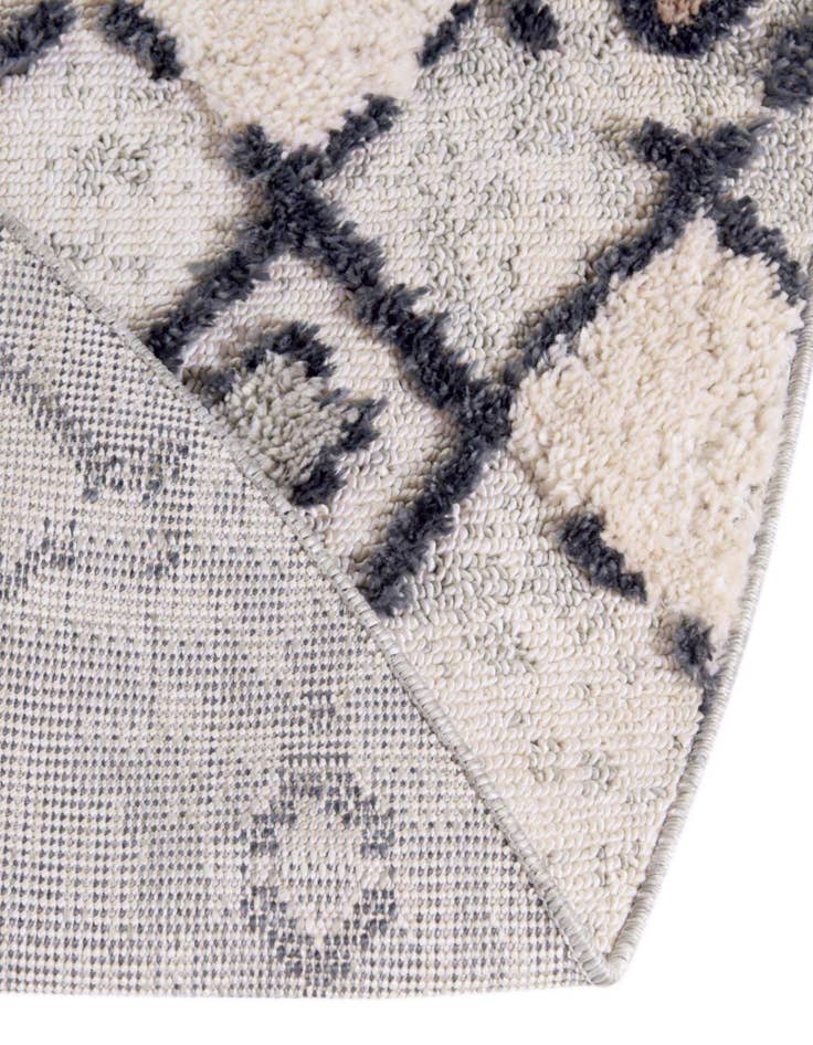 Detail image of 7' x 7' Cherokee Round Rug
