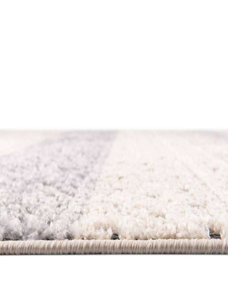 Detail image of 4' x 6' Arlo Rug