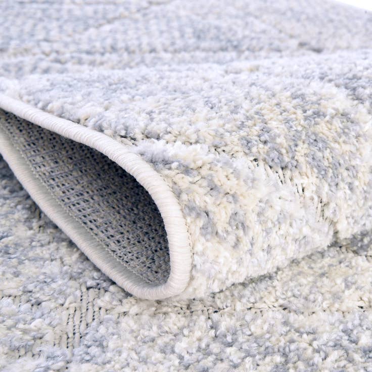Detail image of 4' x 6' Arlo Rug