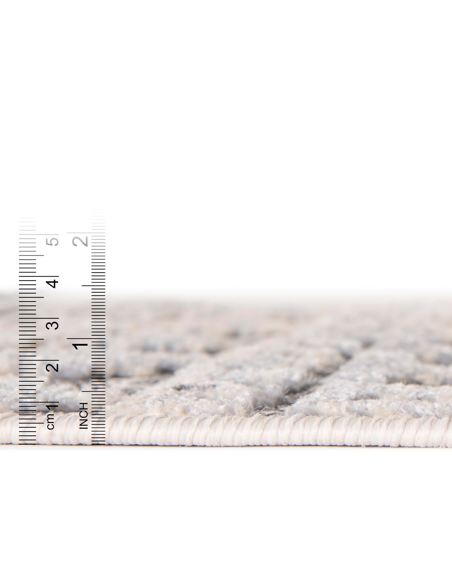 5' 3 x 5' 3 Arlo Square Rug
