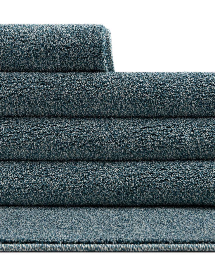 Detail image of 5' 3 x 8' Everyday Solid Rug