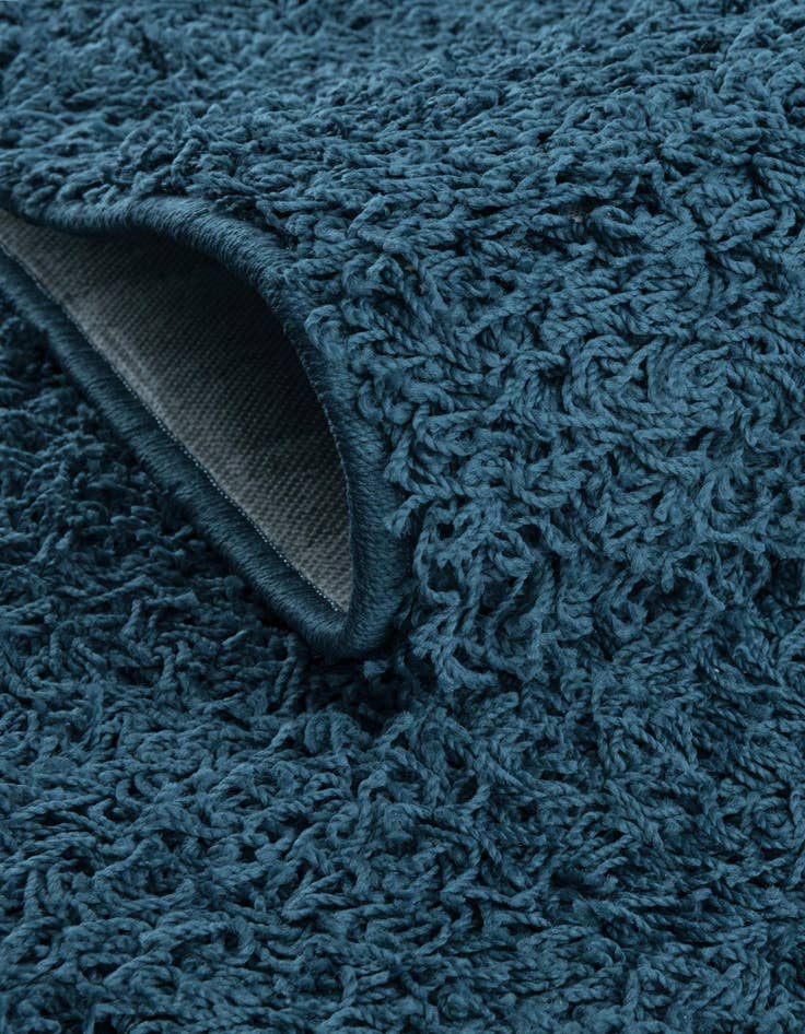 Detail image of 2' 2 x 3' Comfort Solid Shag Rug