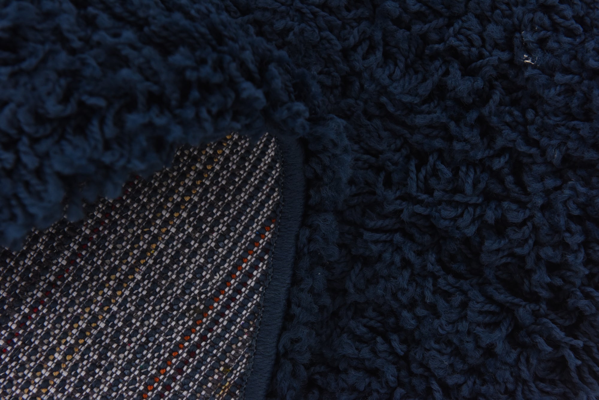 8' 2 x 8' 2 Solid Shag Round Rug