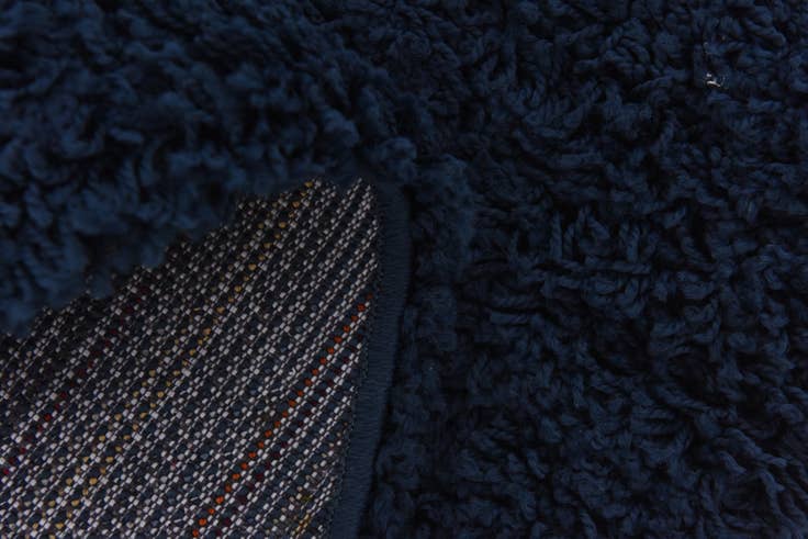 Detail image of 8' 2 x 8' 2 Solid Shag Round Rug