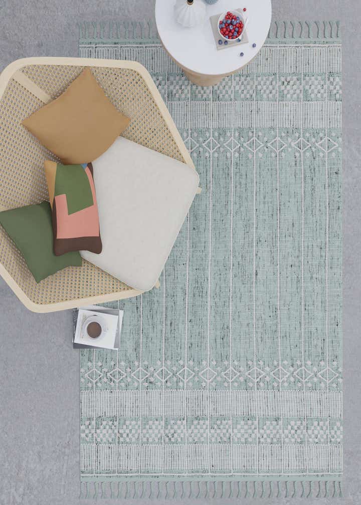 5' 1 x 8' Easy-Clean Eco Bohemian Indoor / Outdoor Rug