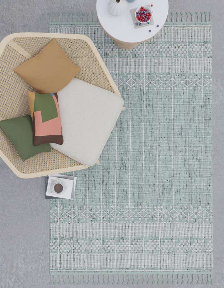 5' 1 x 8' Easy-Clean Eco Bohemian Indoor / Outdoor Rug