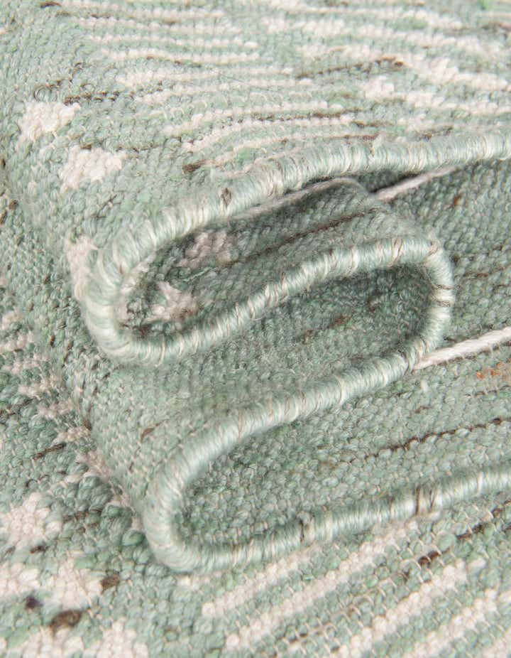 5' 1 x 8' Easy-Clean Eco Bohemian Indoor / Outdoor Rug