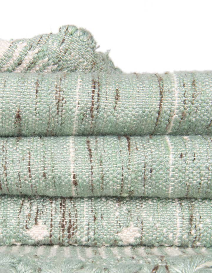 5' 1 x 8' Easy-Clean Eco Bohemian Indoor / Outdoor Rug