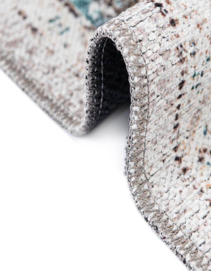 Detail image of 4' x 6' Washable Yara Rug