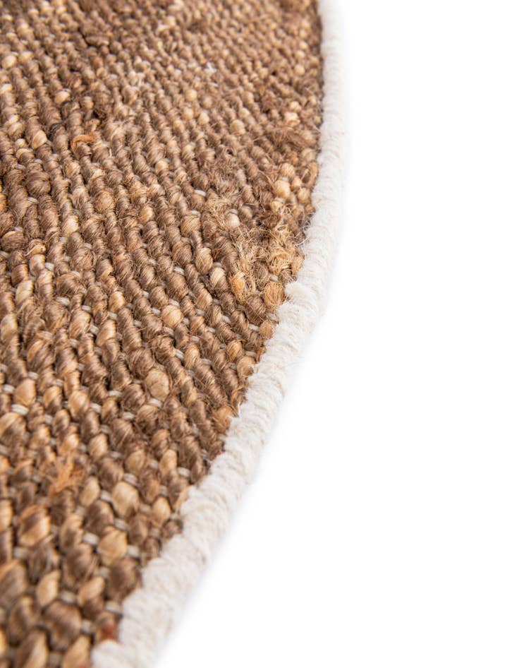 Detail image of 7' 10 x 7' 10 Hand Woven Palm Beach Jute Round Rug