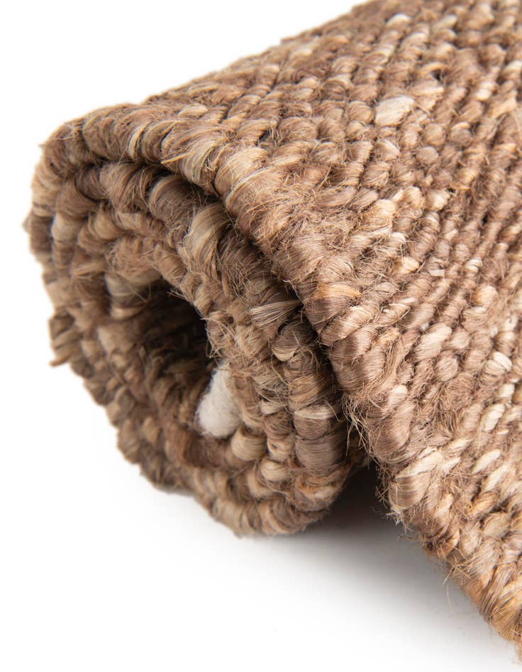 Detail image of 7' 10 x 7' 10 Hand Woven Palm Beach Jute Round Rug