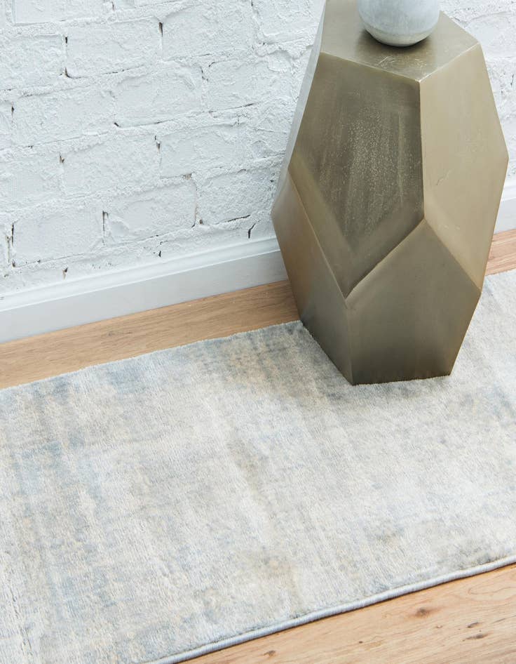 Detail image of 2' 2 x 6' Solaris Runner Rug