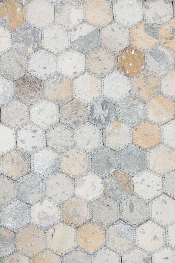 5' 1 x 7' 10 Cowhide Leather Rug