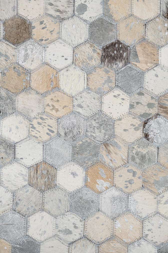 5' 1 x 7' 10 Cowhide Leather Rug