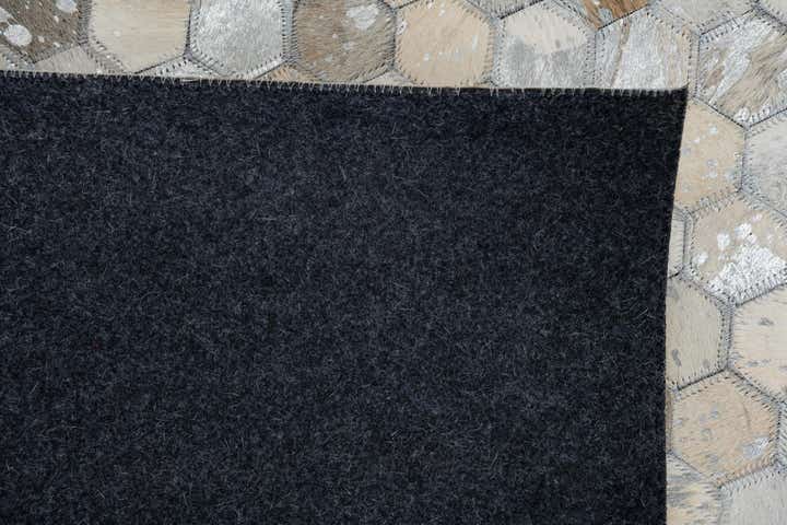 5' 1 x 7' 10 Cowhide Leather Rug