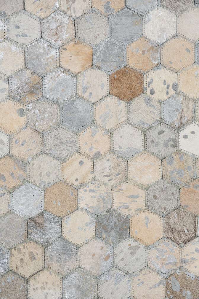 5' 1 x 8' Cowhide Leather Rug
