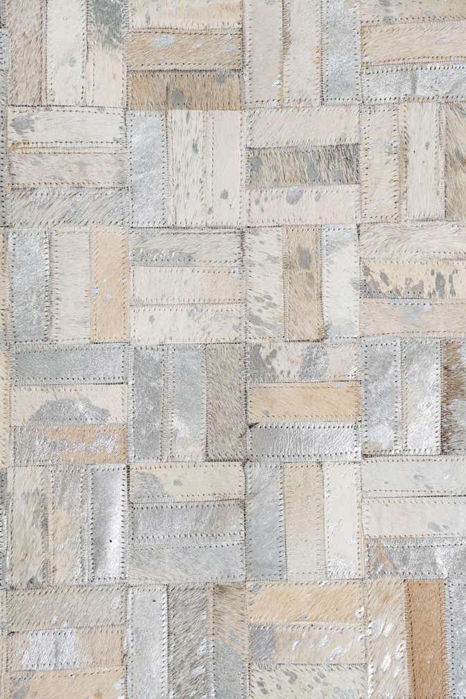 8' x 10' Cowhide Leather Rug