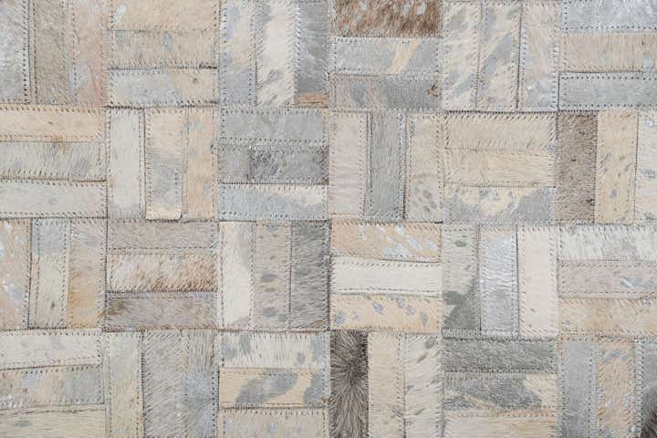 8' x 10' Cowhide Leather Rug