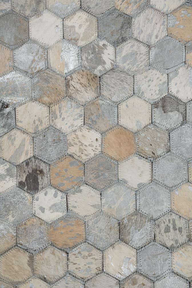 5' x 7' 10 Cowhide Leather Rug