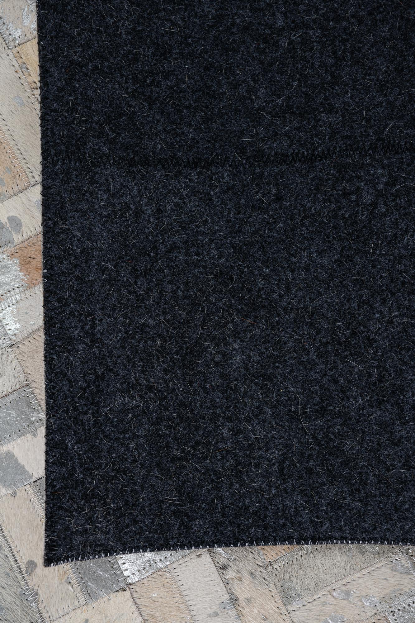 5' x 7' 10 Cowhide Leather Rug