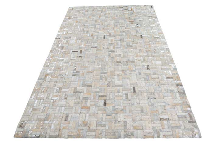 5' x 7' 10 Cowhide Leather Rug
