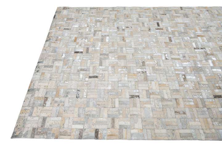 5' x 7' 10 Cowhide Leather Rug