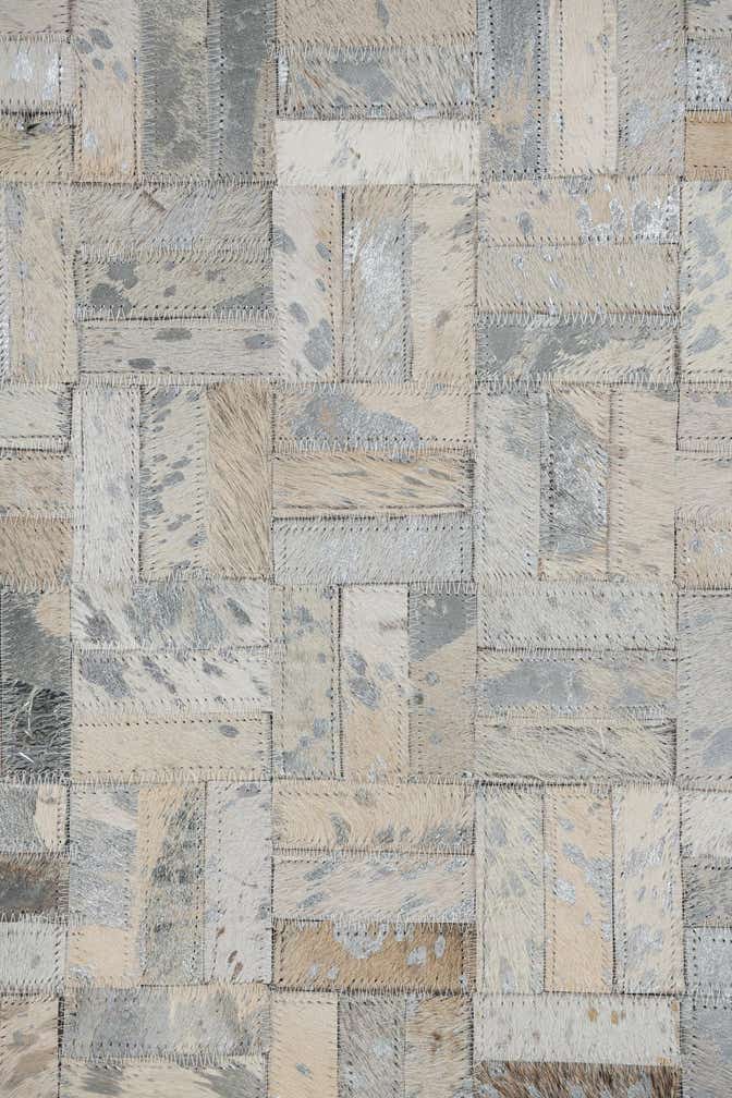 5' x 7' 10 Cowhide Leather Rug