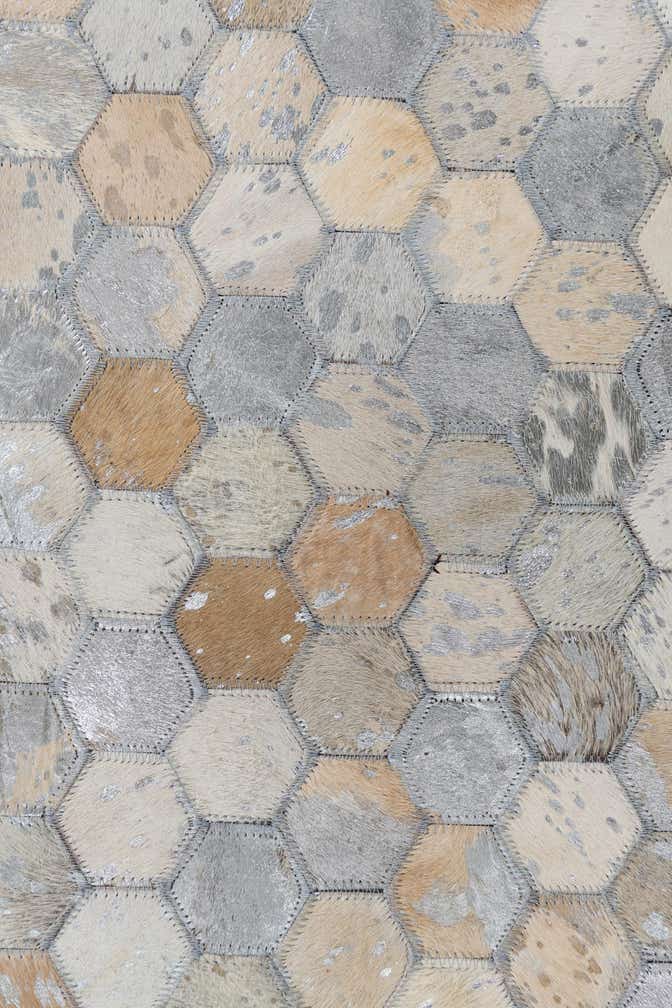 5' x 8' Cowhide Leather Rug
