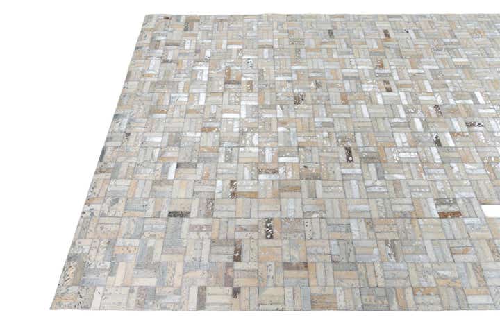 5' x 7' 10 Cowhide Leather Rug