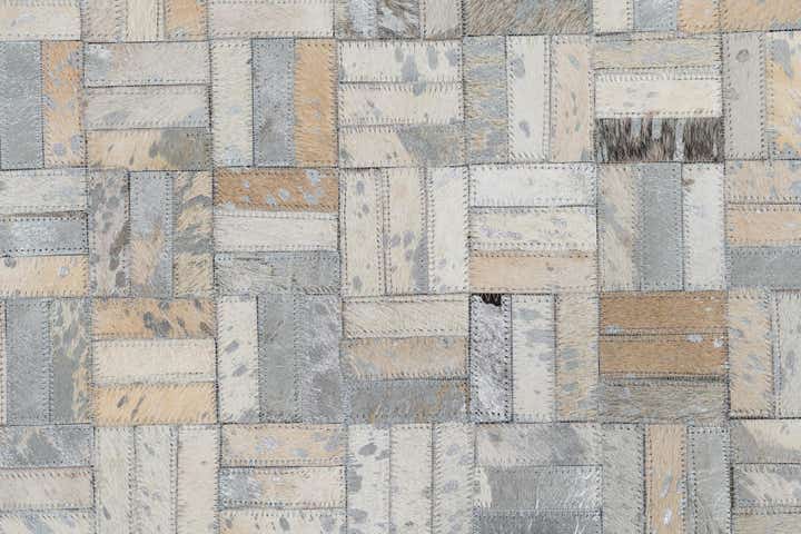 5' x 7' 10 Cowhide Leather Rug