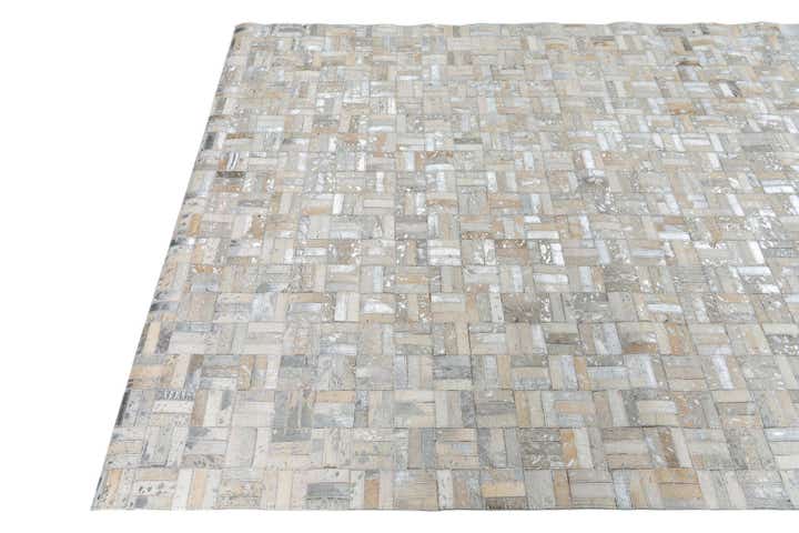 5' x 7' 9 Cowhide Leather Rug
