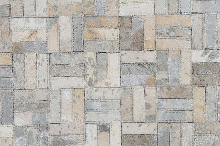 5' x 7' 9 Cowhide Leather Rug