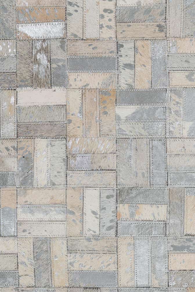 5' x 7' 9 Cowhide Leather Rug