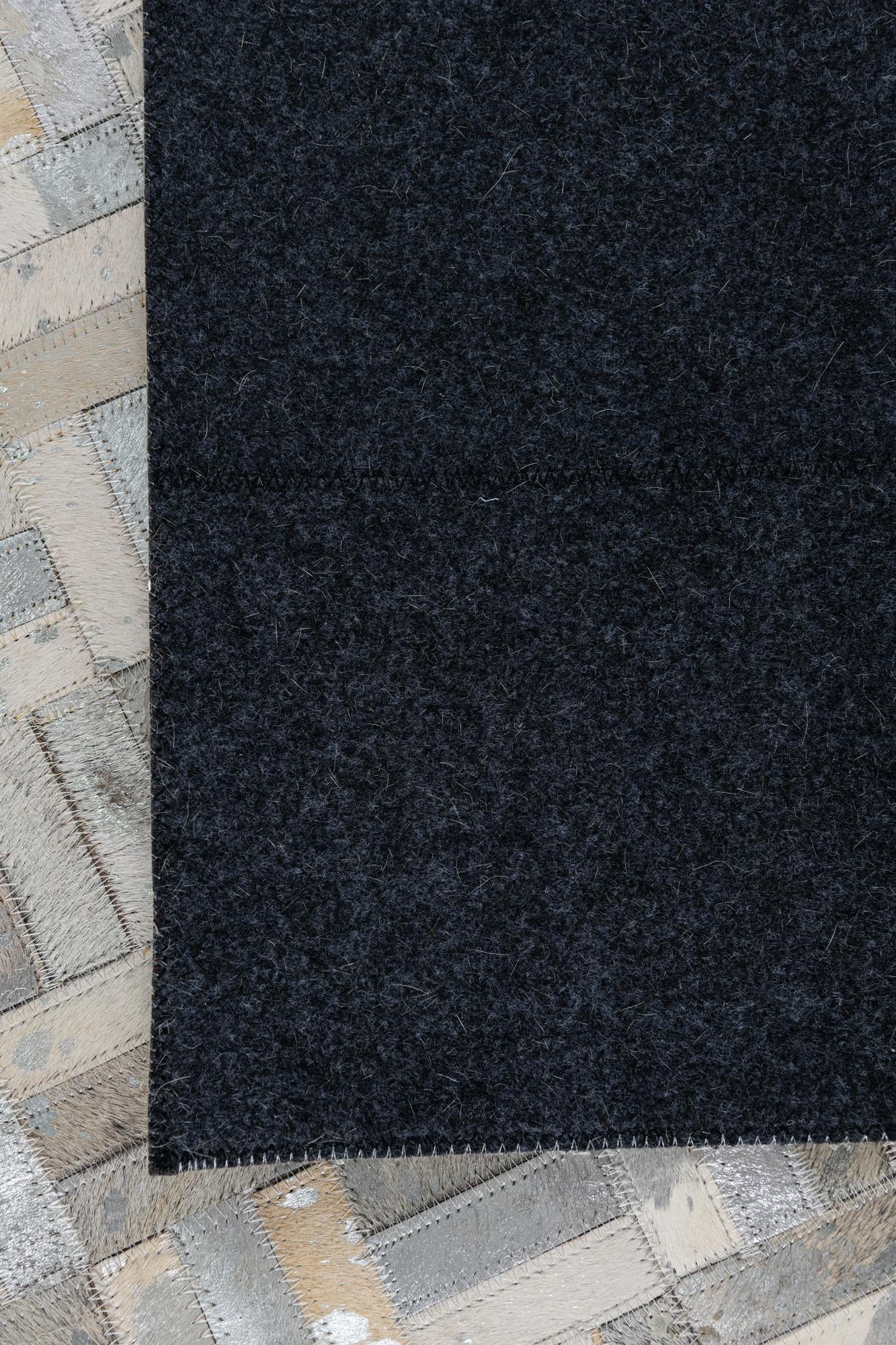 5' x 7' 9 Cowhide Leather Rug