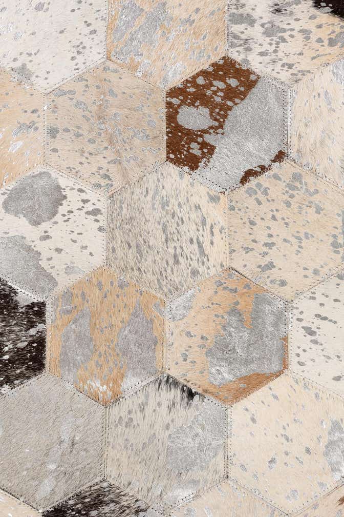 5' x 8' Cowhide Leather Rug