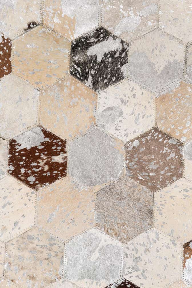 5' x 8' Cowhide Leather Rug