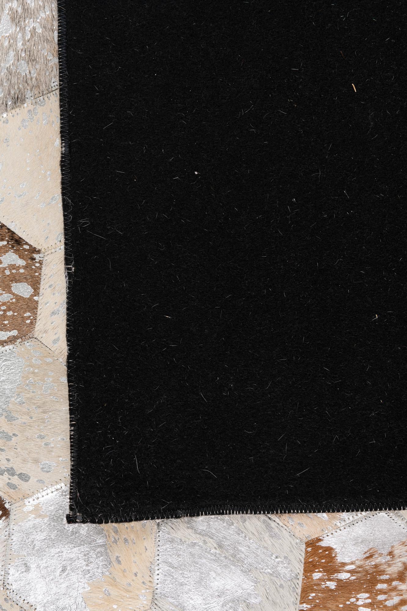 5' x 8' Cowhide Leather Rug