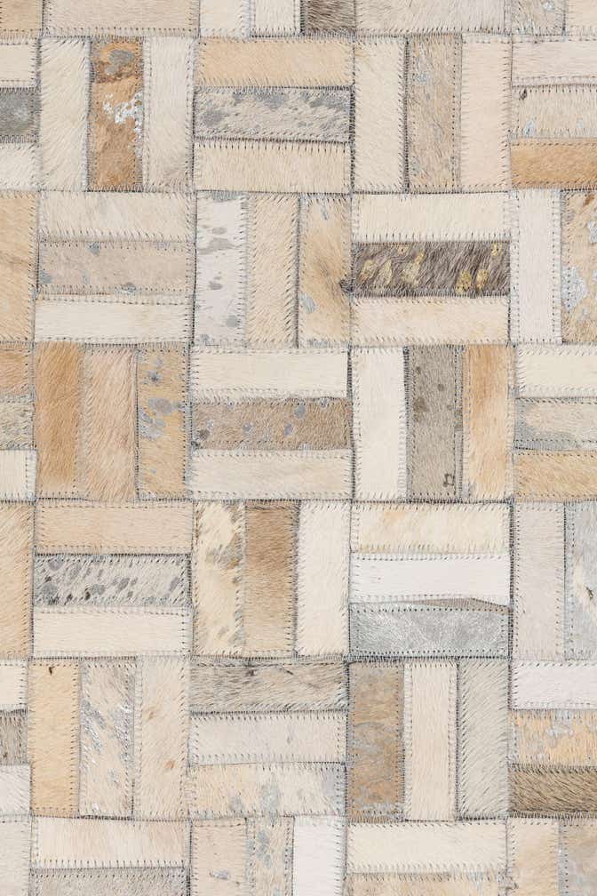 5' x 8' Cowhide Leather Rug