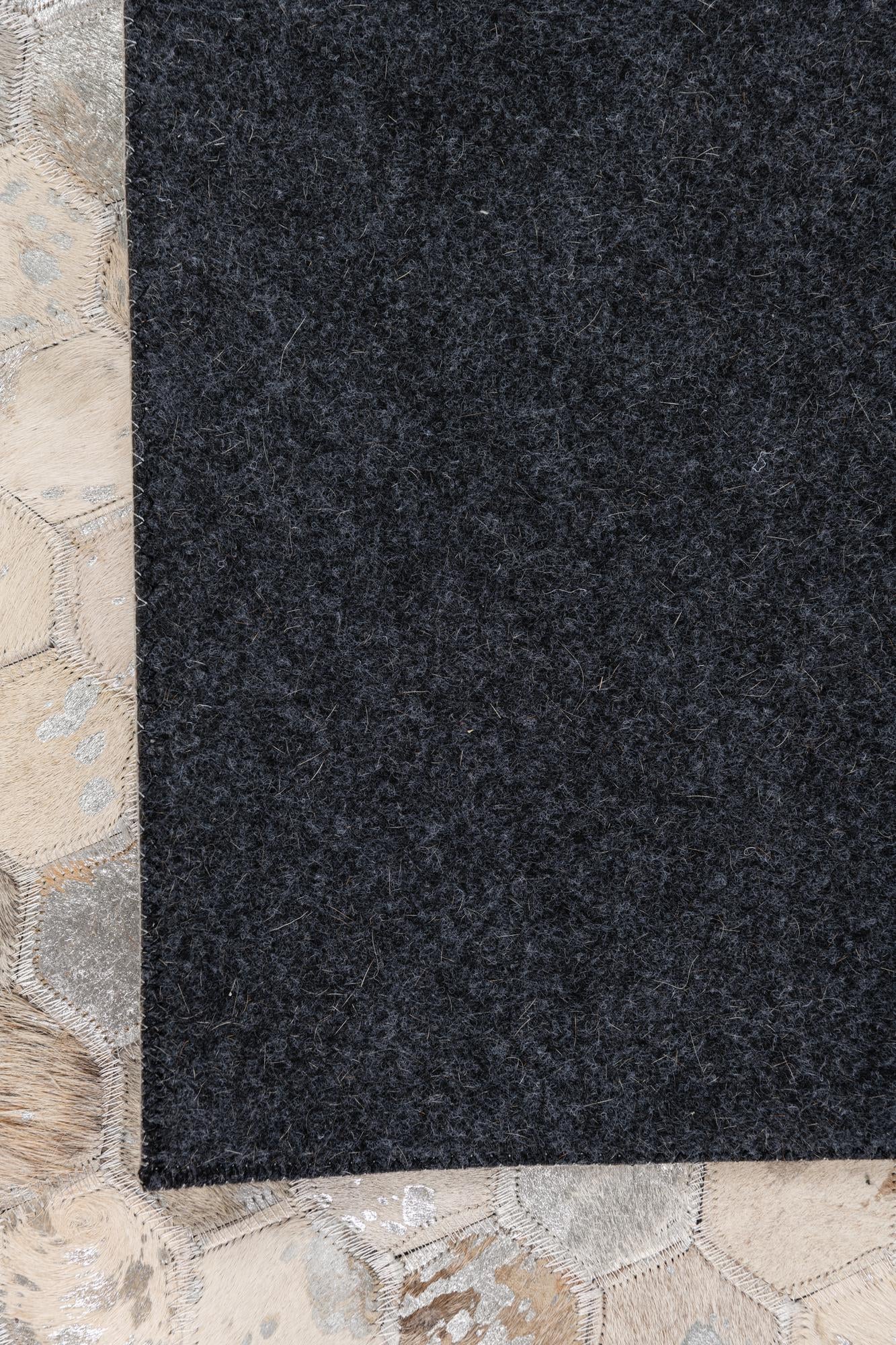 5' 2 x 8' Cowhide Leather Rug