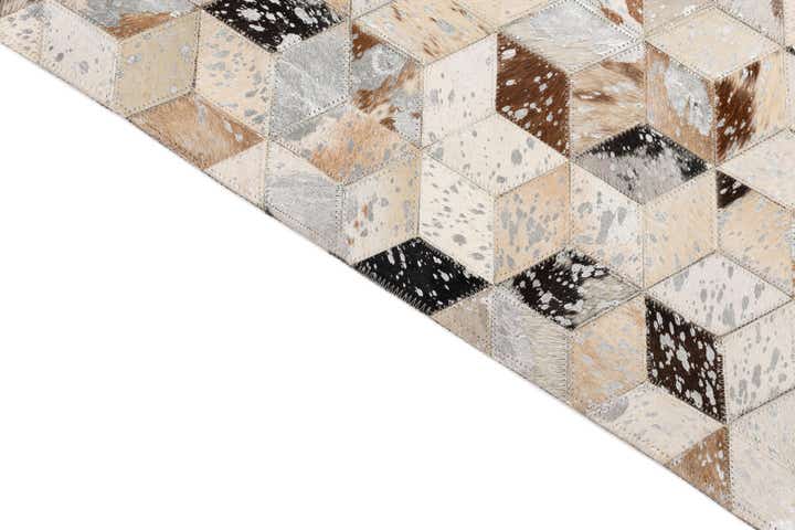 5' x 7' 10 Cowhide Leather Rug