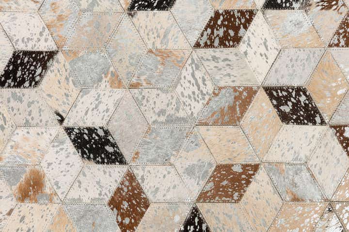 5' x 7' 10 Cowhide Leather Rug