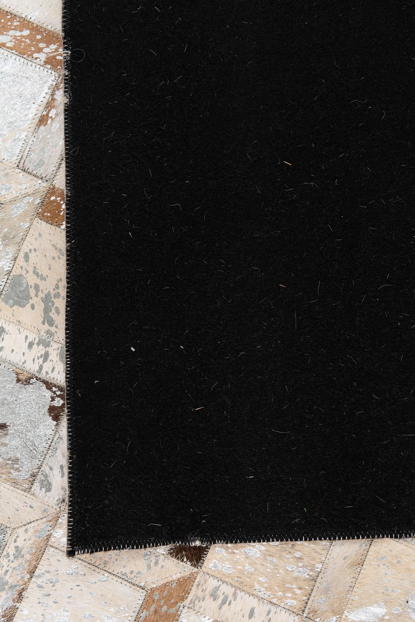 5' x 8' Cowhide Leather Rug