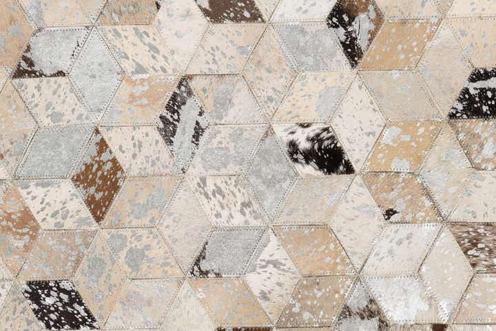 5' x 8' Cowhide Leather Rug