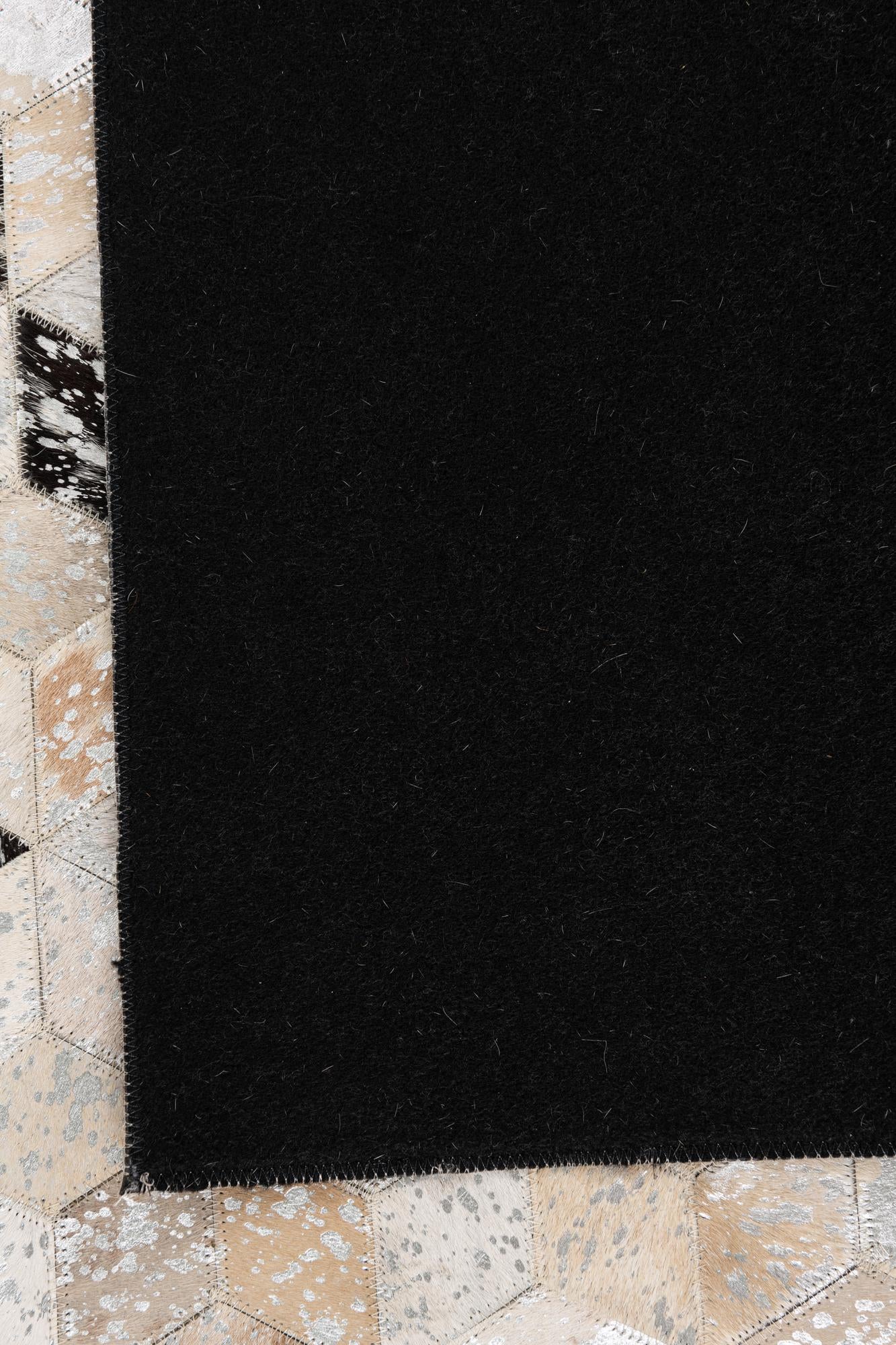 5' x 8' Cowhide Leather Rug