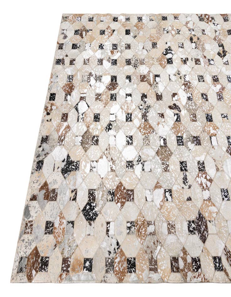 Detail image of 5' x 7' 10 Cowhide Leather Rug