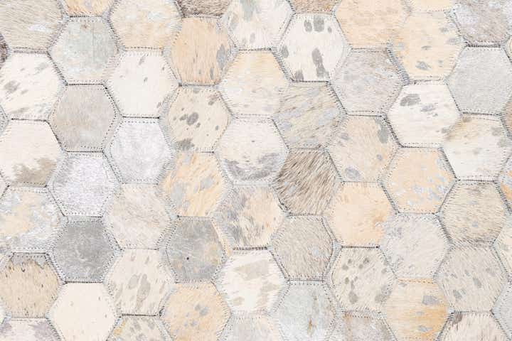 5' 2 x 8' Cowhide Leather Rug