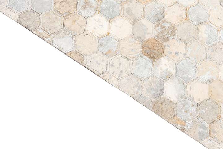 5' x 8' 1 Cowhide Leather Rug