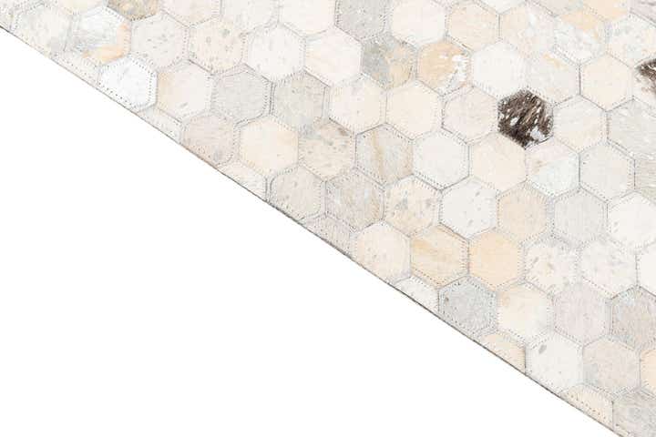 5' x 8' Cowhide Leather Rug