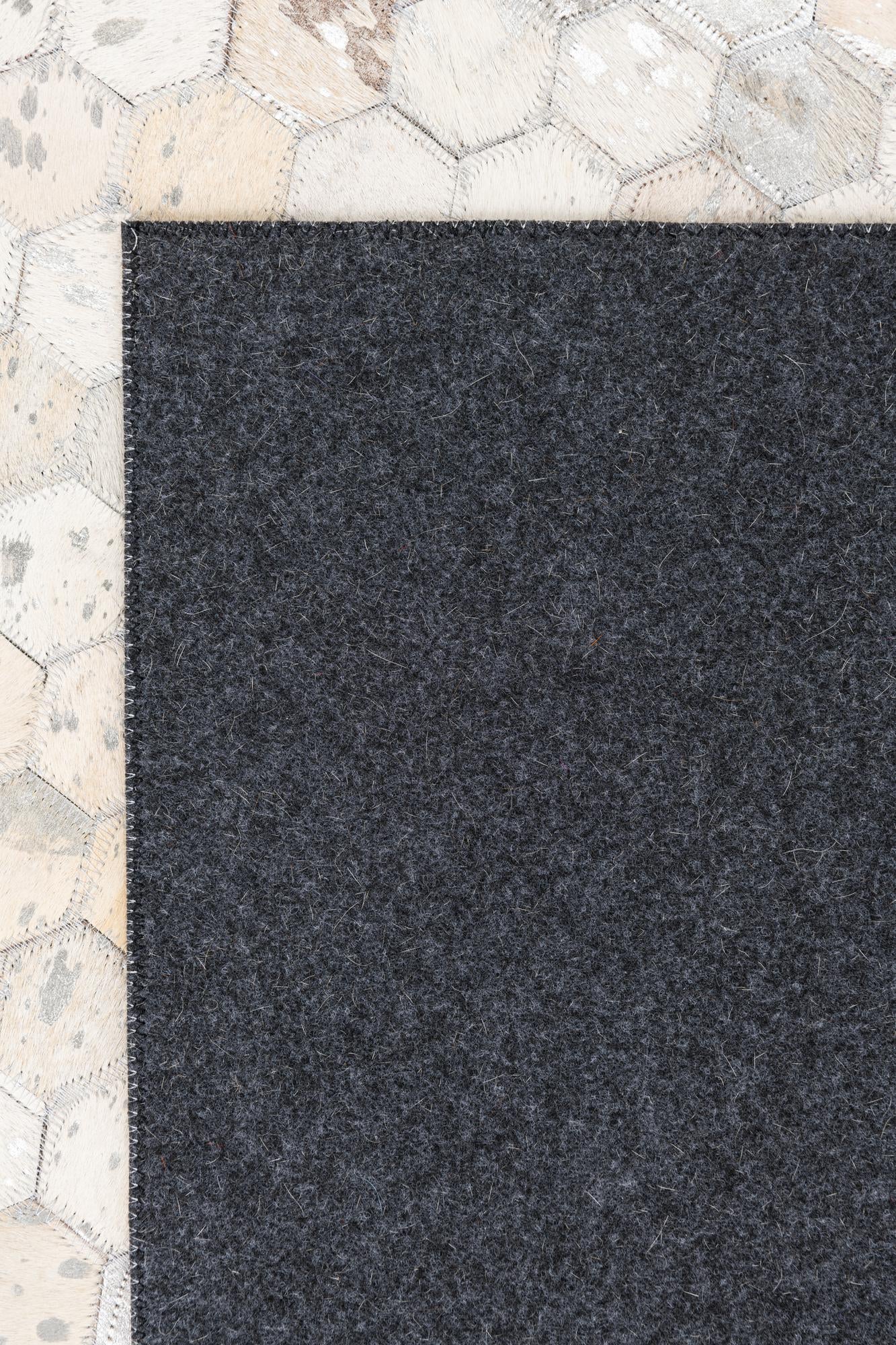 5' x 8' Cowhide Leather Rug